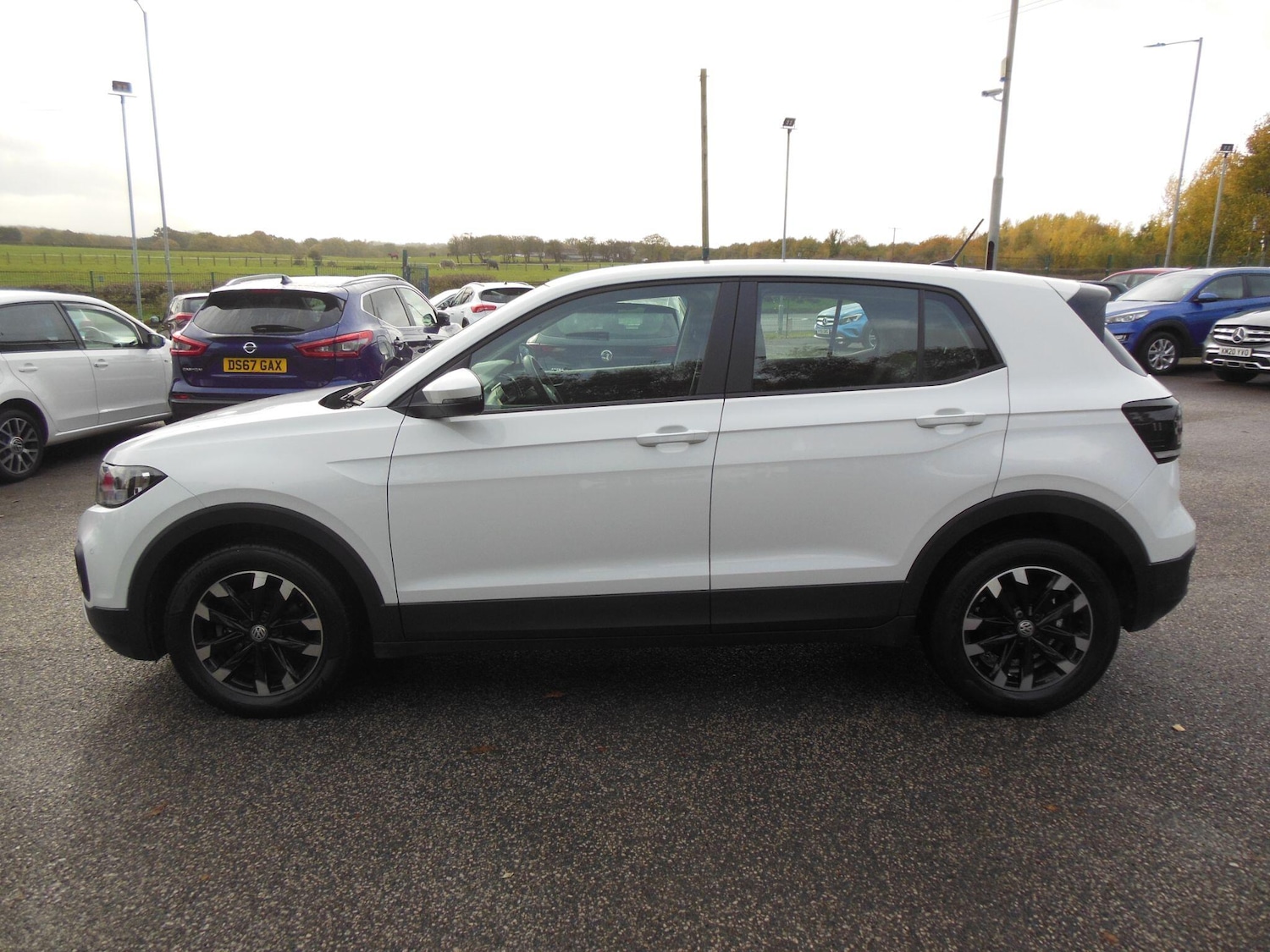 Used Volkswagen T-Cross 2020 for sale - 76424670: Photo 5