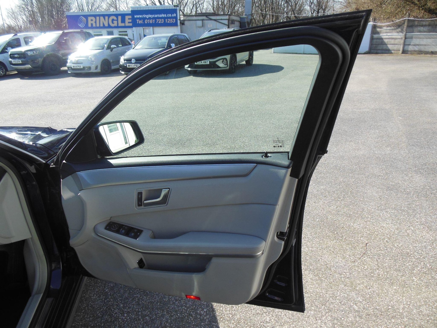 Used Mercedes-Benz E Class 2012 for sale - 77939806: Photo 16