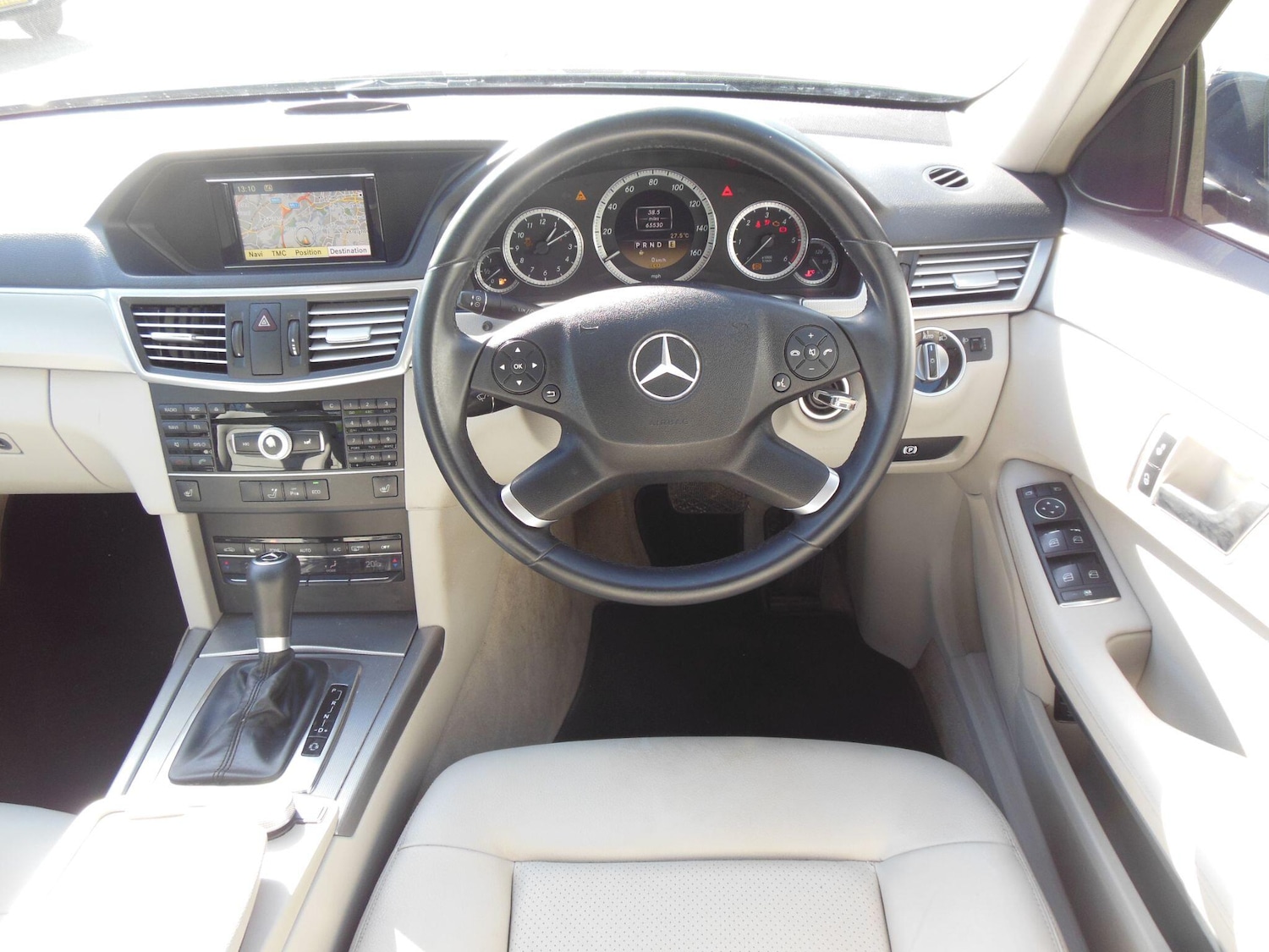 Used Mercedes-Benz E Class 2012 for sale - 77939806: Photo 22