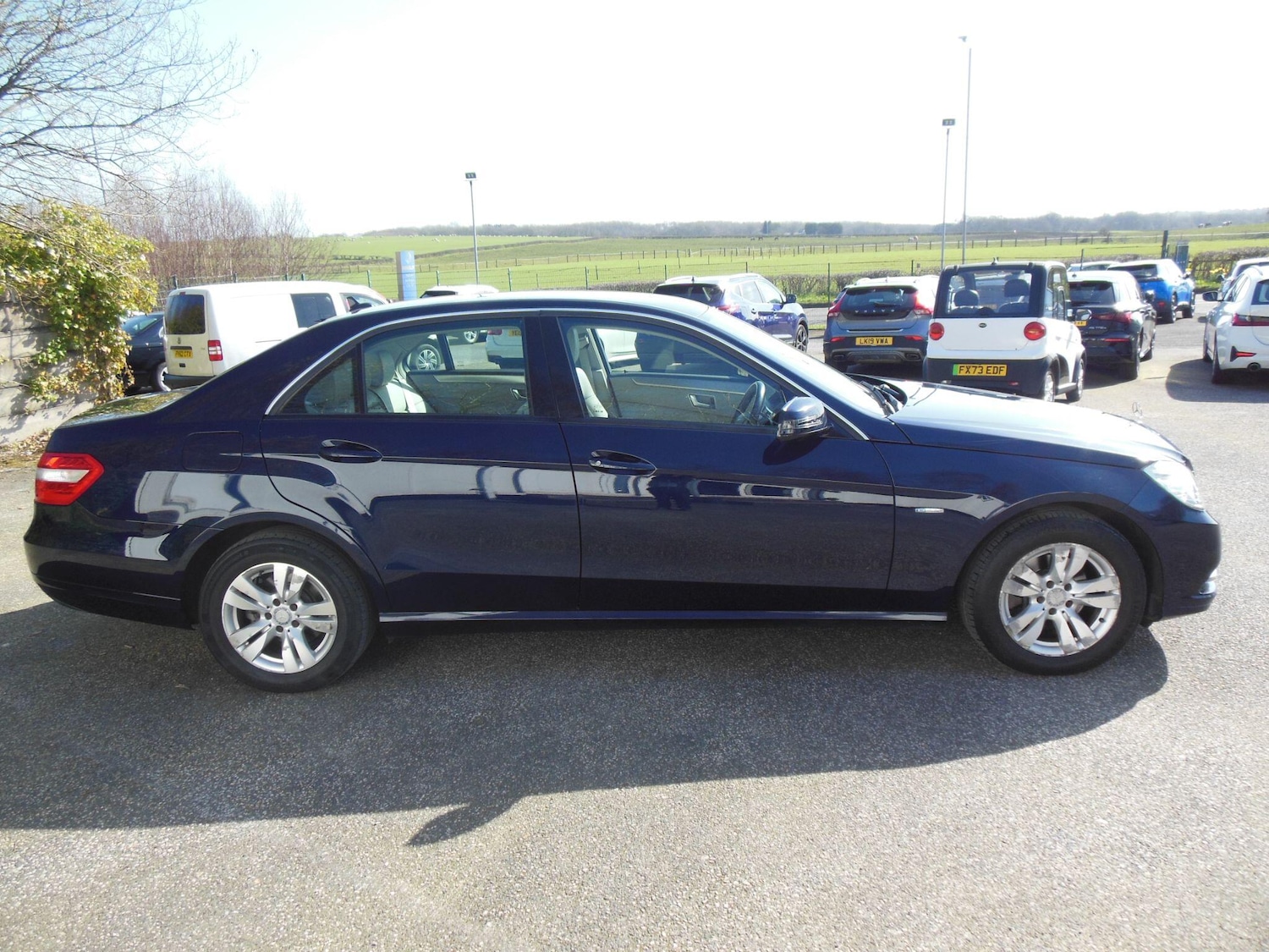 Used Mercedes-Benz E Class 2012 for sale - 77939806: Photo 8