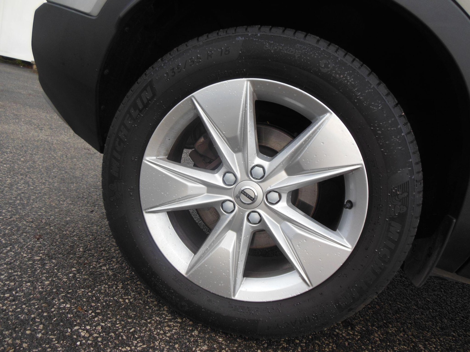 Used Volvo XC40 2023 for sale - 76832541: Photo 18