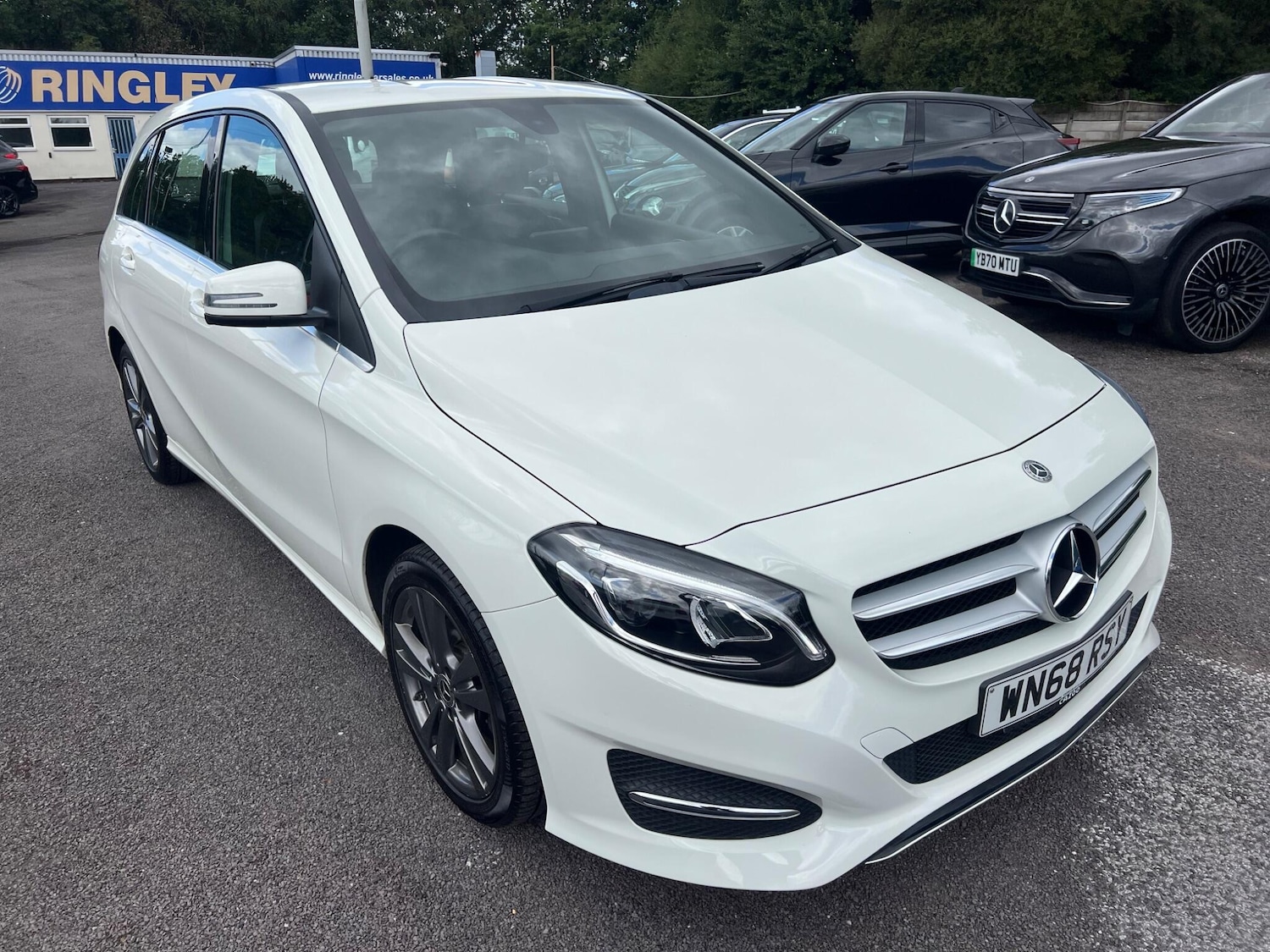Mercedes-Benz B Class