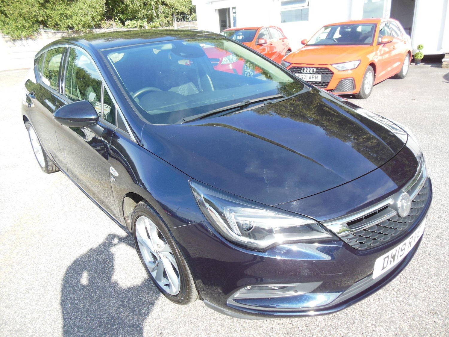 Used Vauxhall Astra 2019 for sale - 76689433: Photo 1