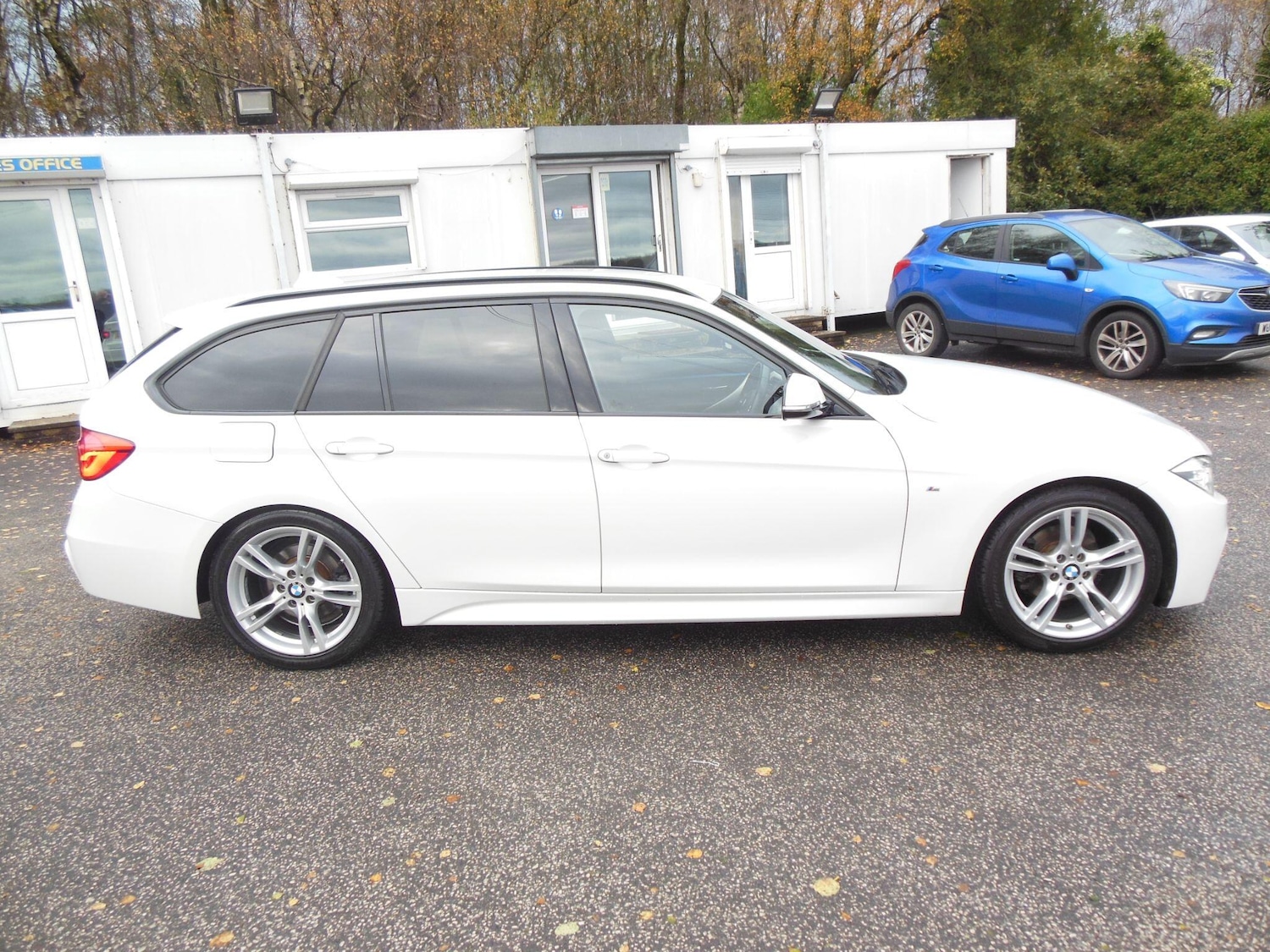 Used BMW 3 Series 2019 for sale - 76592917: Photo 8