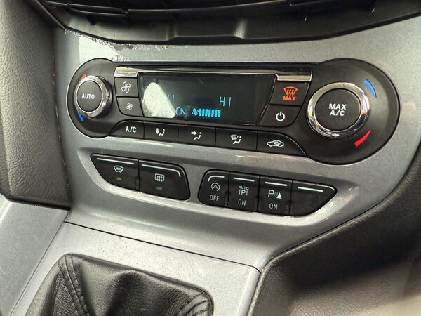 Used Ford Focus 2013 for sale - 76175316: Photo 21