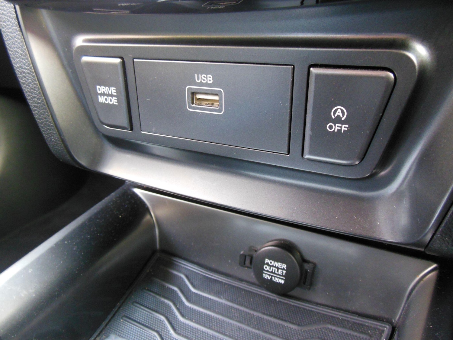 Used Ssangyong Tivoli 2022 for sale - 76658695: Photo 14