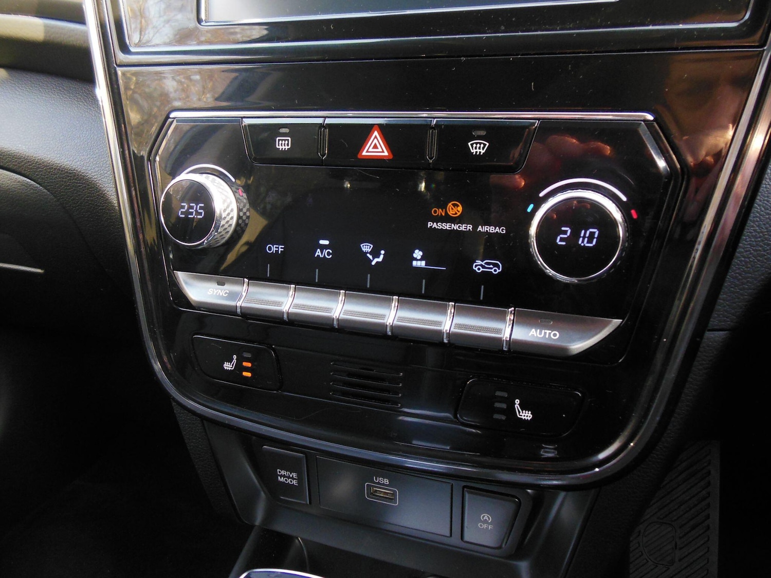 Used Ssangyong Tivoli 2022 for sale - 76658695: Photo 15