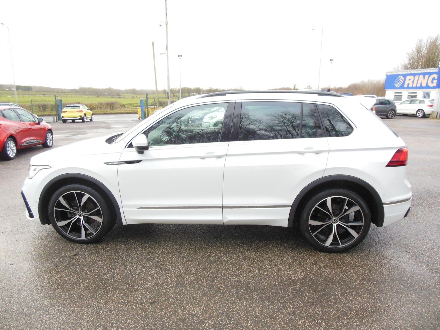Used Volkswagen Tiguan for sale - 77174982: Photo 4