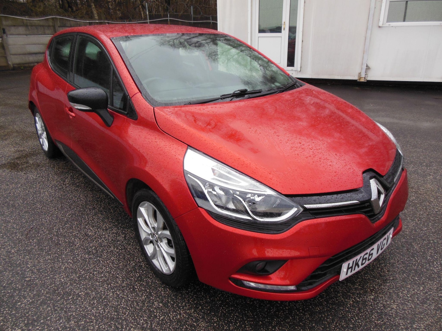 Used Renault Clio 2017 for sale - 77174984: Photo 1