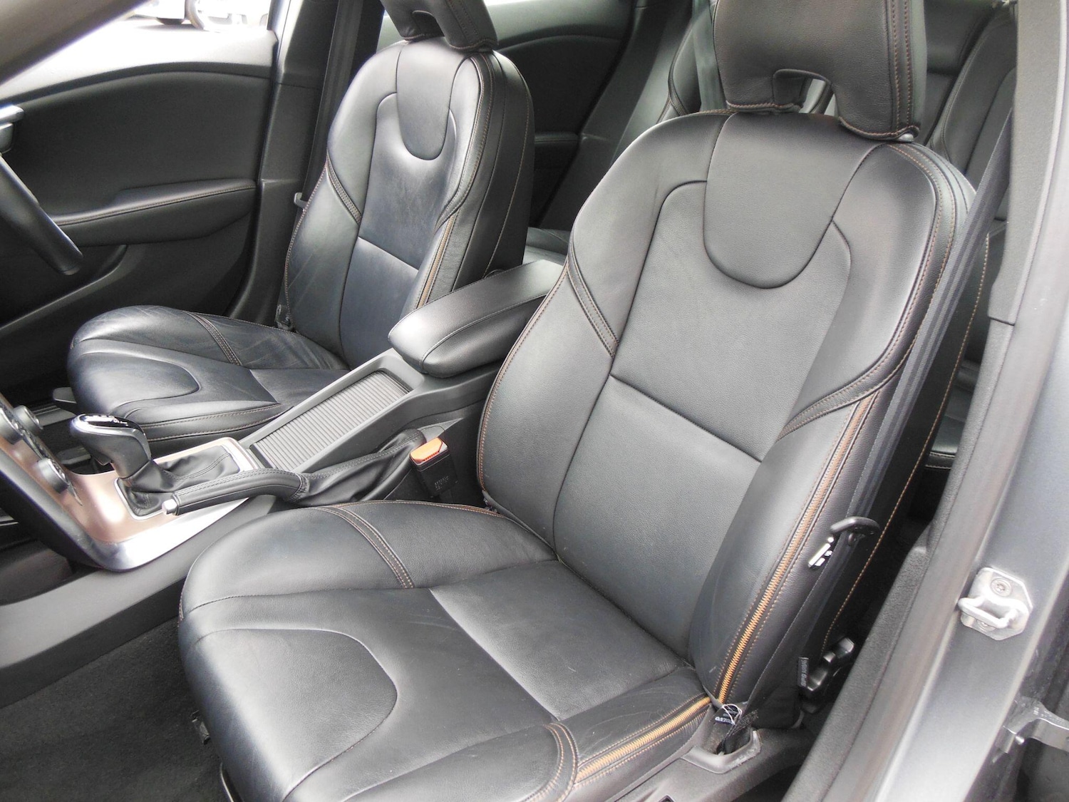 Used Volvo V40 2019 for sale - 77710149: Photo 14