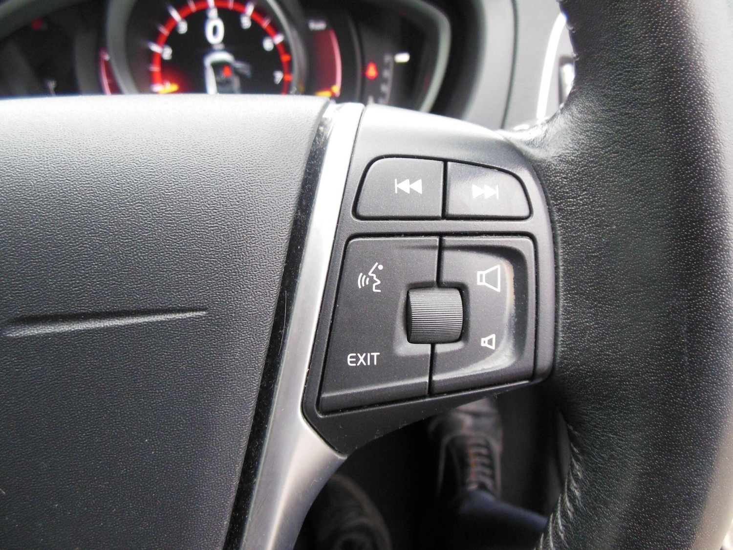 Used Volvo V40 2019 for sale - 77710149: Photo 17