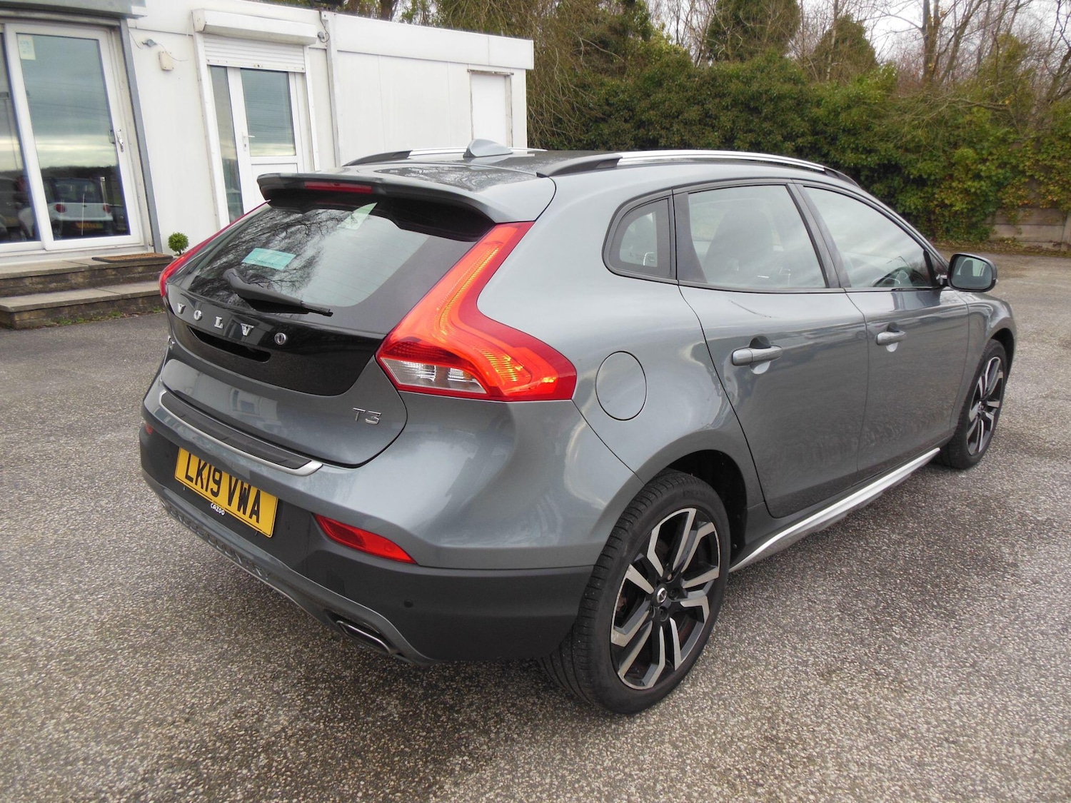 Used Volvo V40 2019 for sale - 77710149: Photo 8