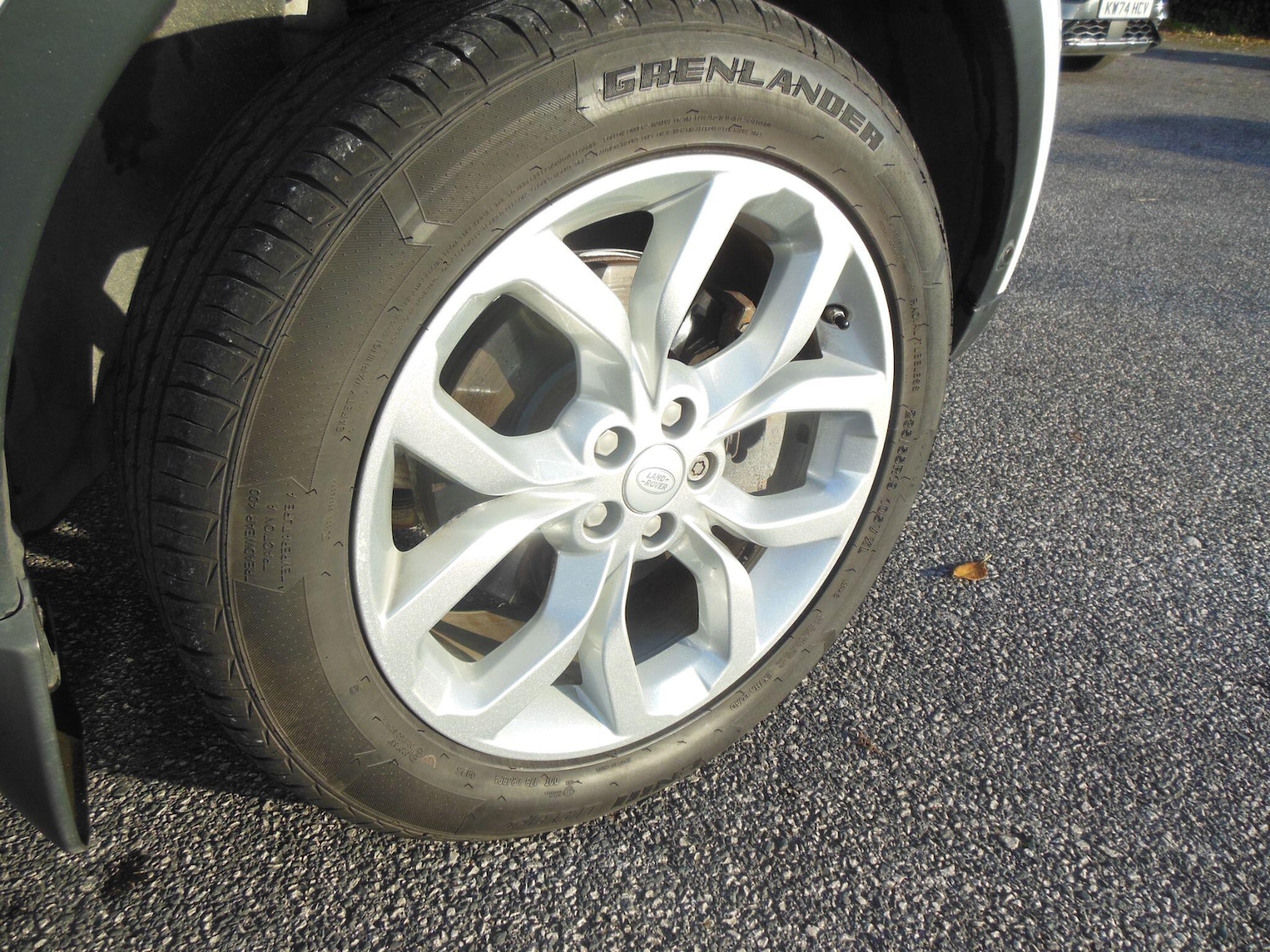 Used Land Rover Discovery Sport 2016 for sale - 77049896: Photo 15