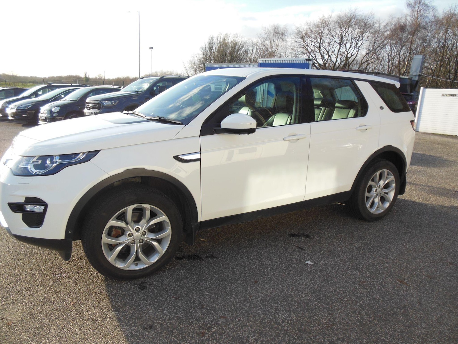 Used Land Rover Discovery Sport 2016 for sale - 77049896: Photo 4
