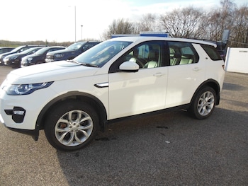 Used Land Rover Discovery Sport 2016 for sale - 77049896: Photo