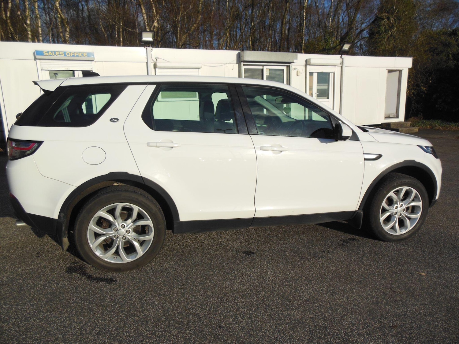 Used Land Rover Discovery Sport 2016 for sale - 77049896: Photo 8