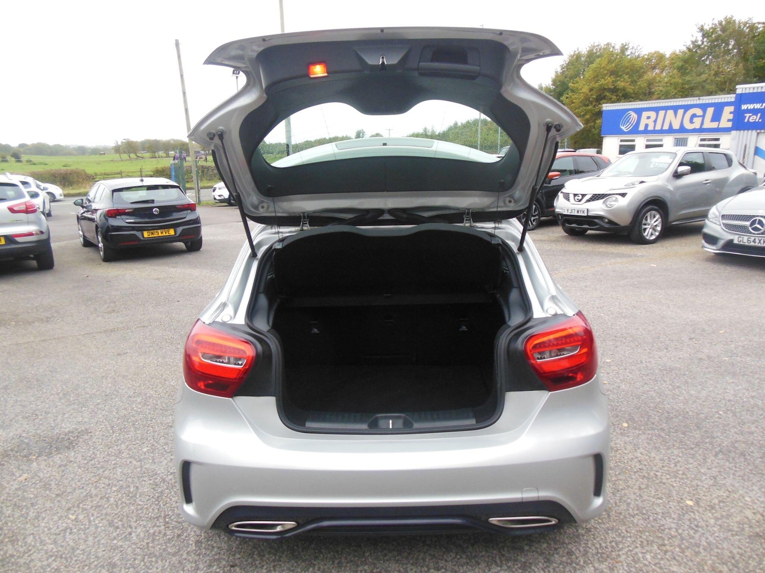 Used Mercedes-Benz A-Class 2017 for sale - 76239394: Photo 11