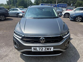 Used Volkswagen T-Roc 2023 for sale - 79026186: Photo