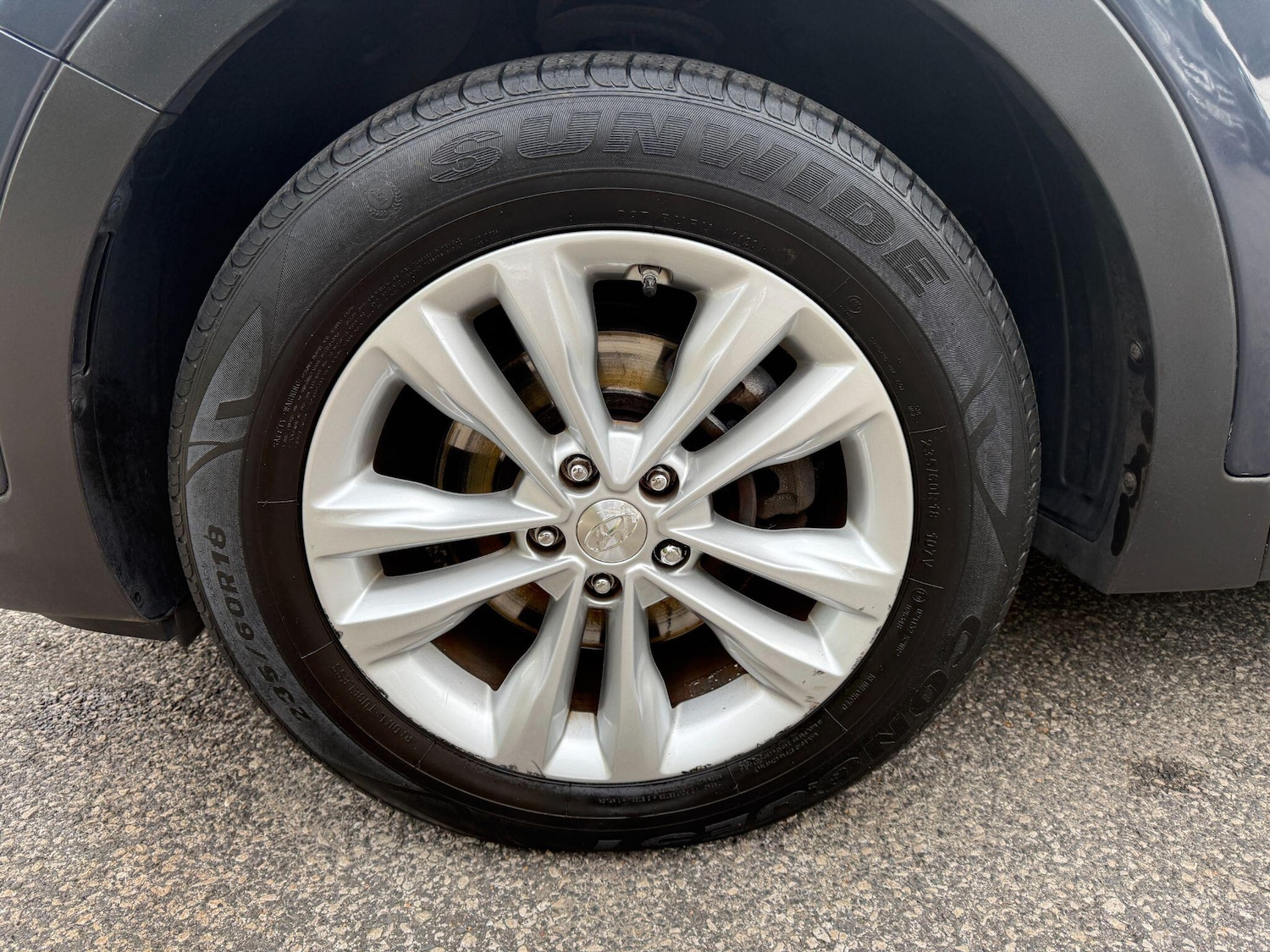 Used Hyundai Santa Fe 2017 for sale - 76094671: Photo 10
