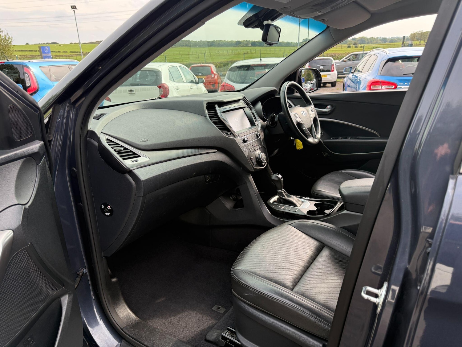 Used Hyundai Santa Fe 2017 for sale - 76094671: Photo 23
