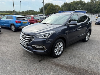Used Hyundai Santa Fe 2017 for sale - 76094671: Photo 3