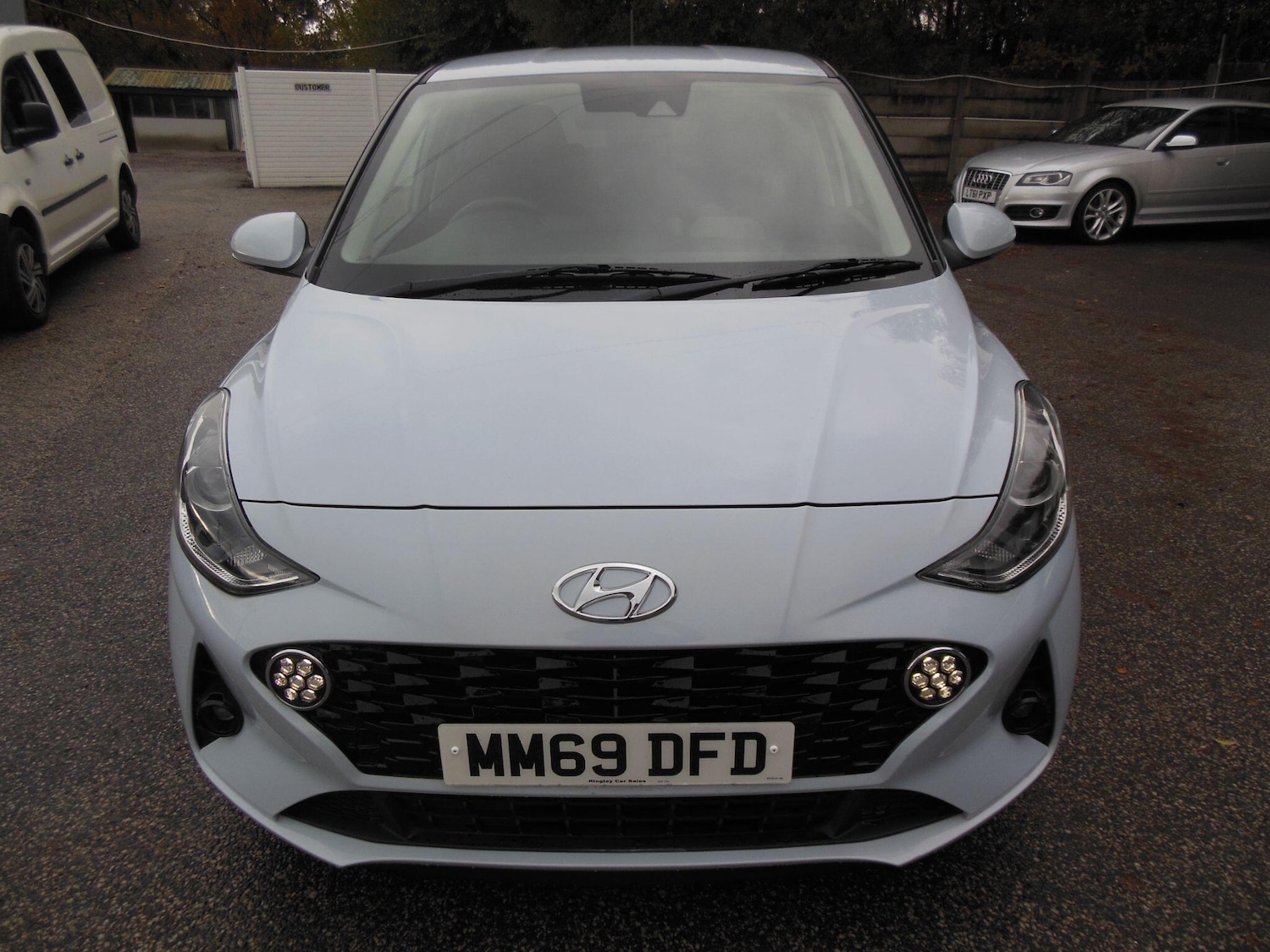 Used Hyundai i10 for sale - 76457911: Photo 2
