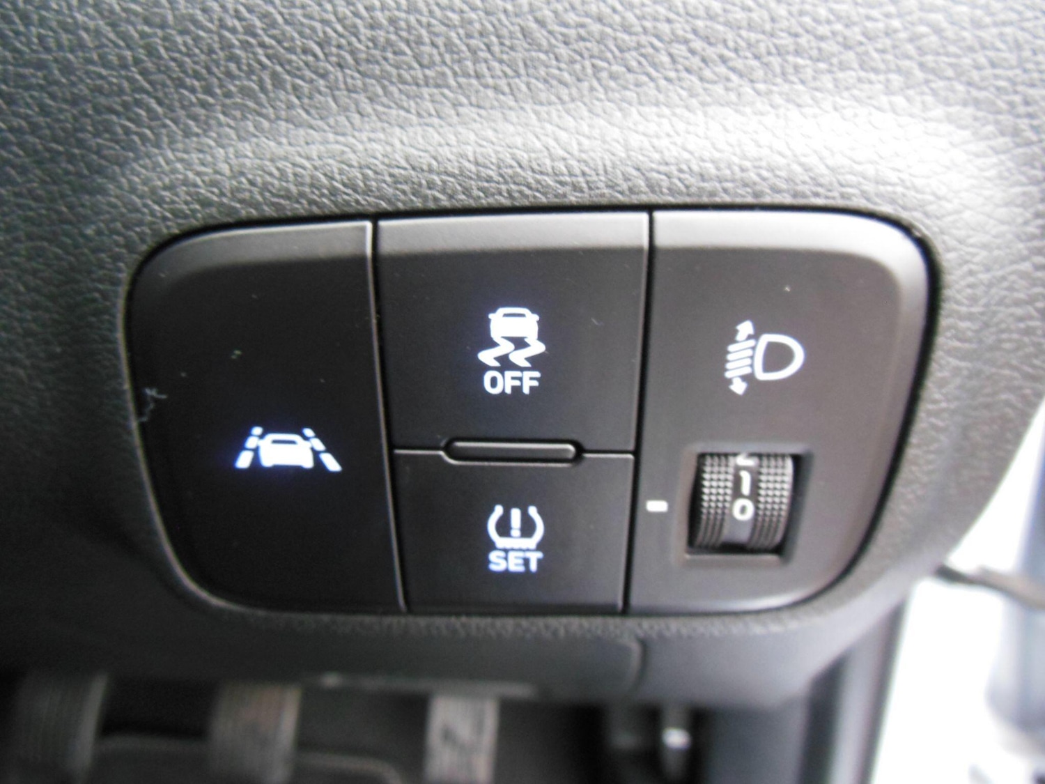 Used Hyundai i10 for sale - 76457911: Photo 24