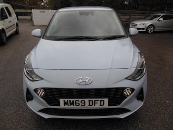 Used Hyundai i10 2020 for sale - 76457911: Photo