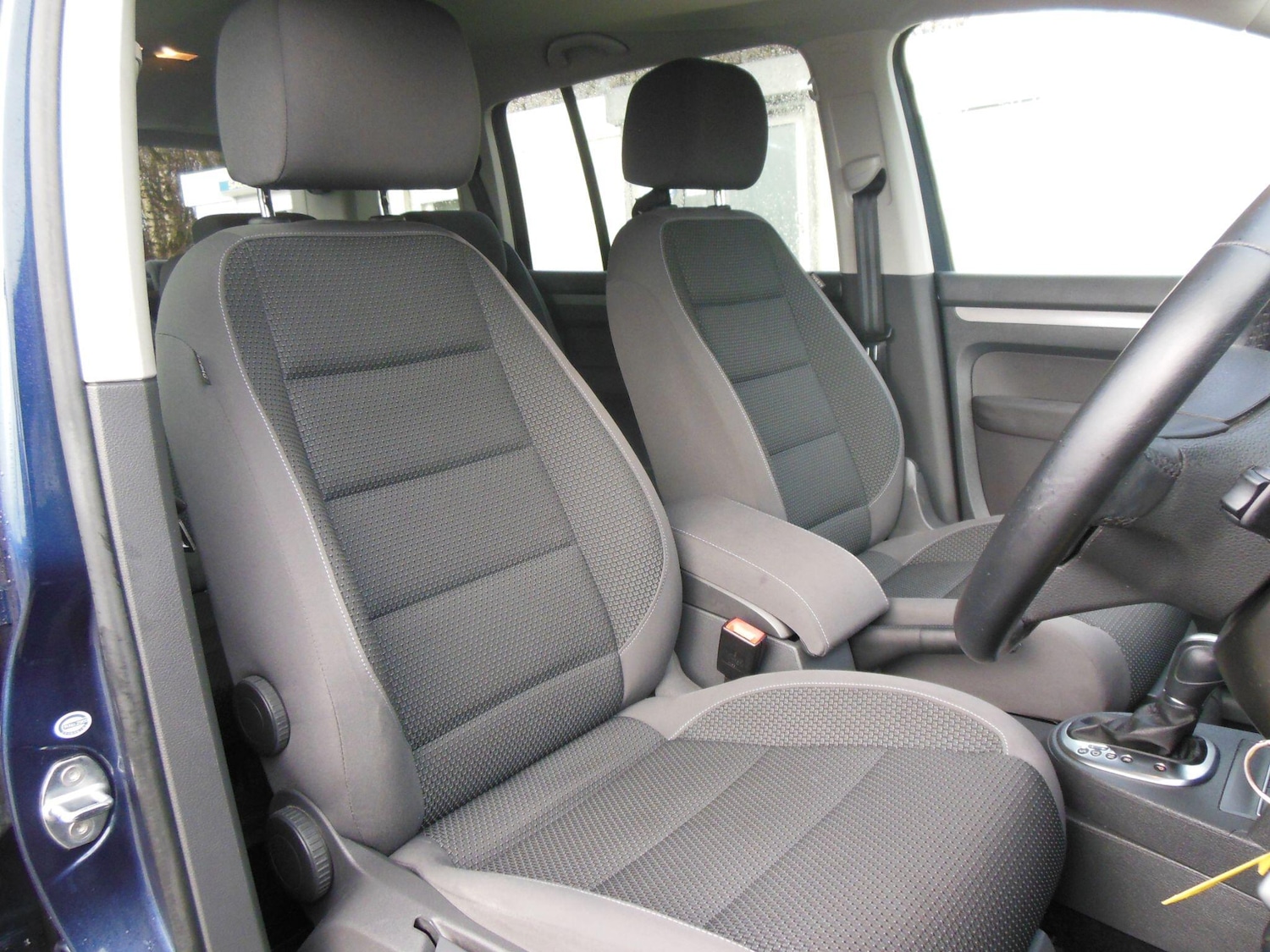 Used Volkswagen Touran for sale - 76886814: Photo 11