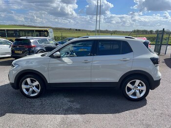 Used Volkswagen T-Cross 2023 for sale - 78231017: Photo