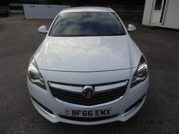 Used Vauxhall Insignia 2016 for sale - 76214849: Photo 2