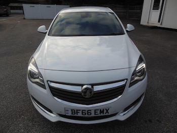 Used Vauxhall Insignia 2016 for sale - 76214849: Photo 2