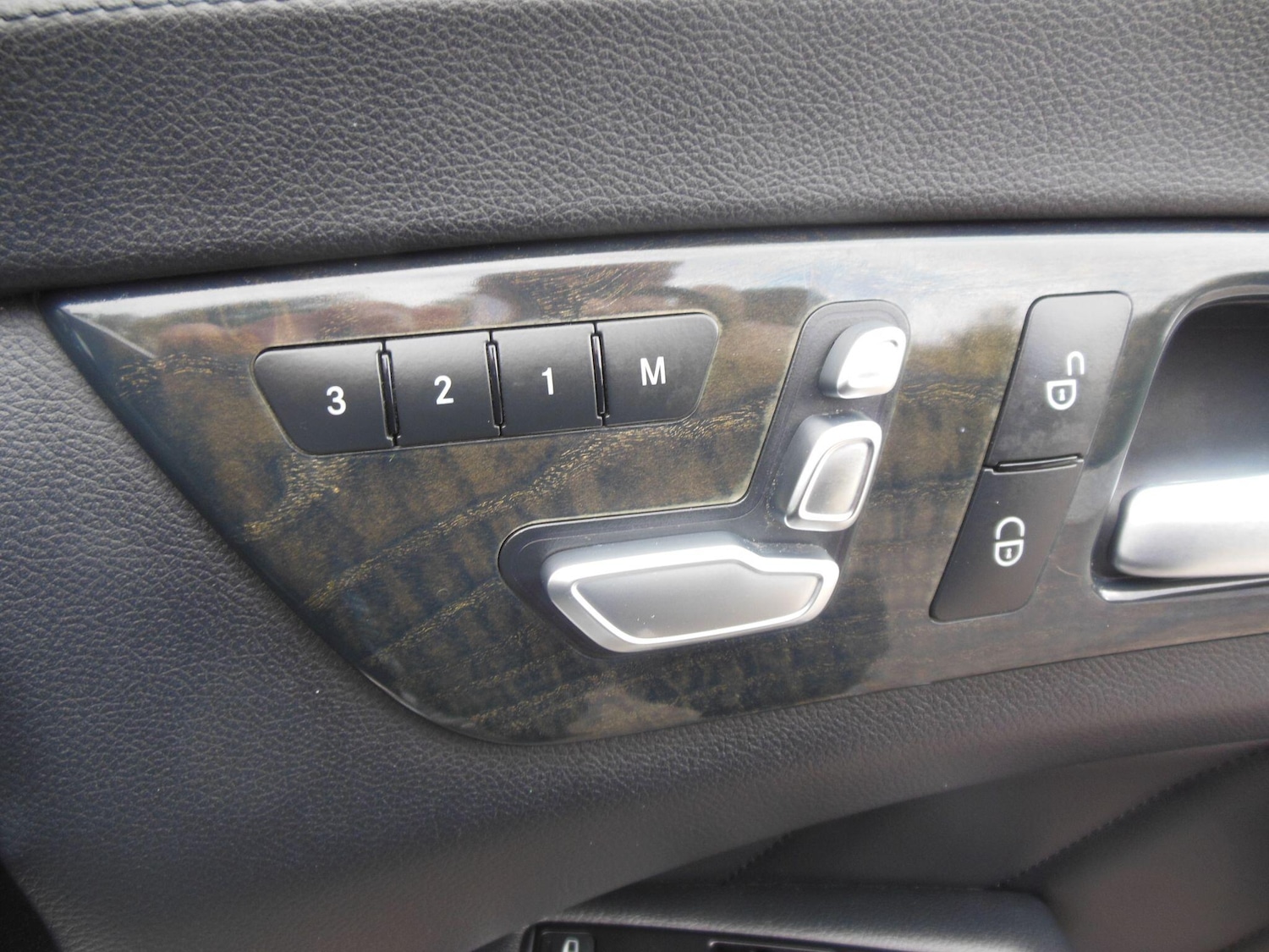 Used Mercedes-Benz CLS 2015 for sale - 76215085: Photo 22