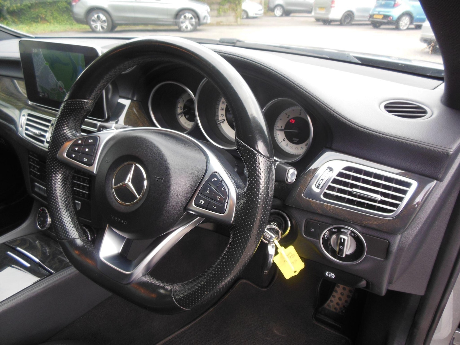 Used Mercedes-Benz CLS 2015 for sale - 76215085: Photo 23
