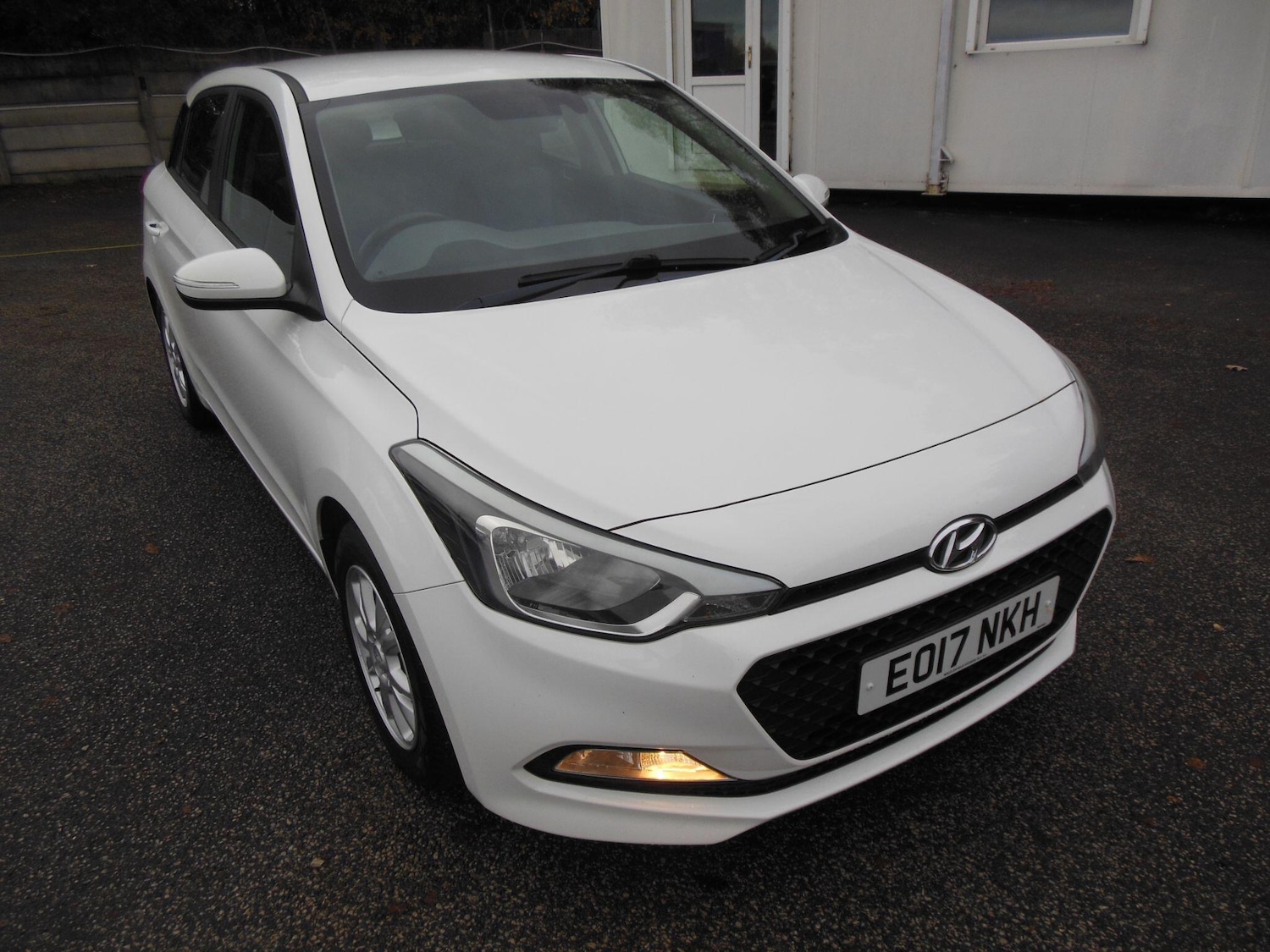 Used Hyundai i20 2017 for sale - 76472115: Photo 1