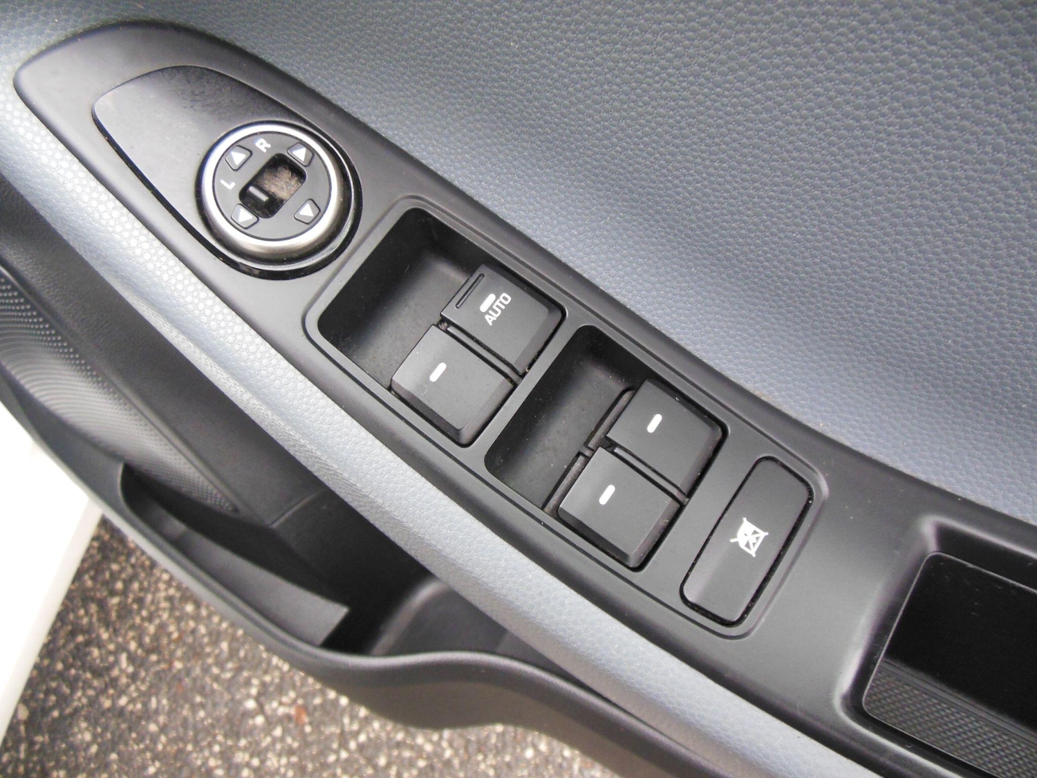 Used Hyundai i20 2017 for sale - 76472115: Photo 18