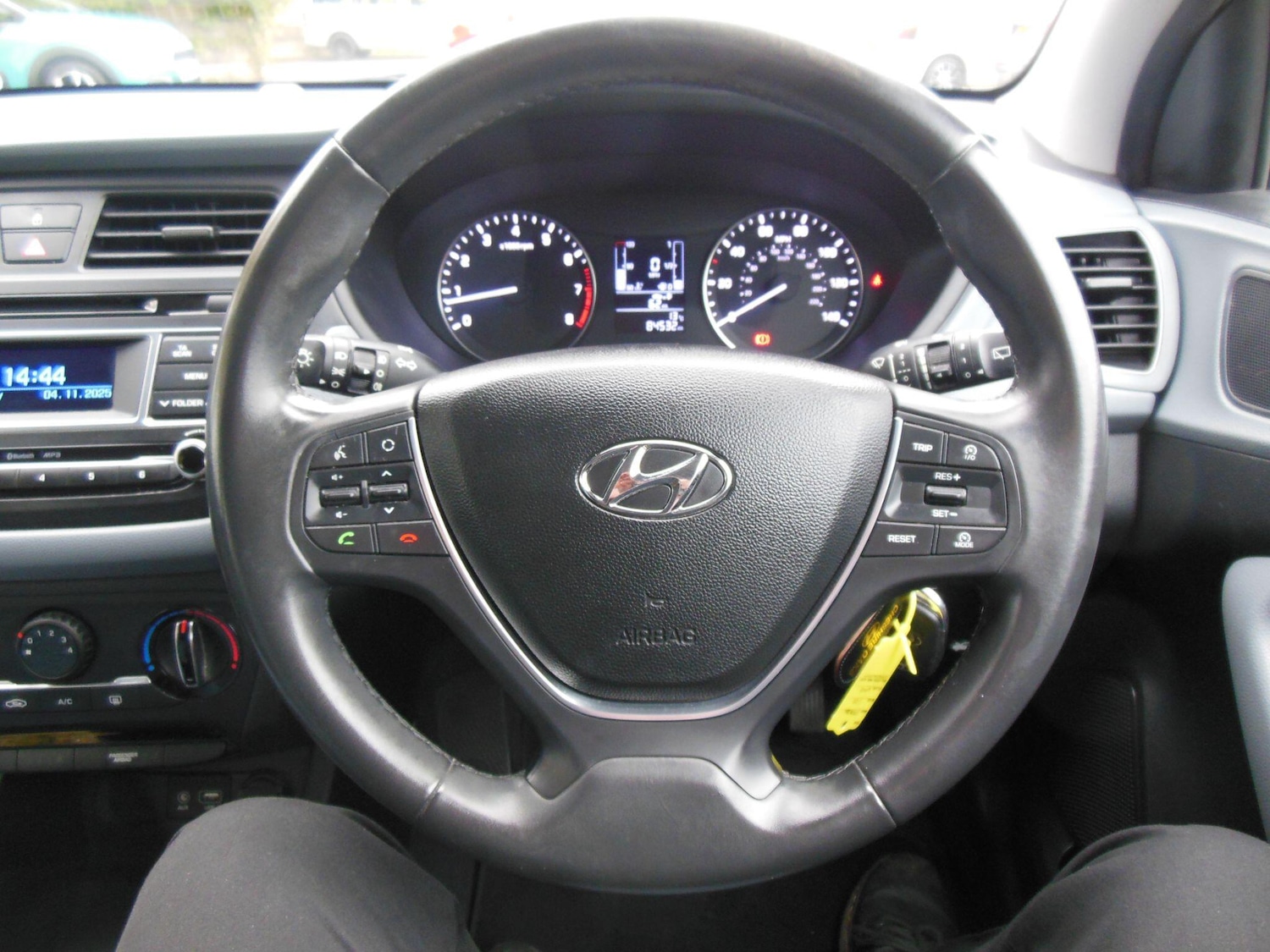 Used Hyundai i20 2017 for sale - 76472115: Photo 22