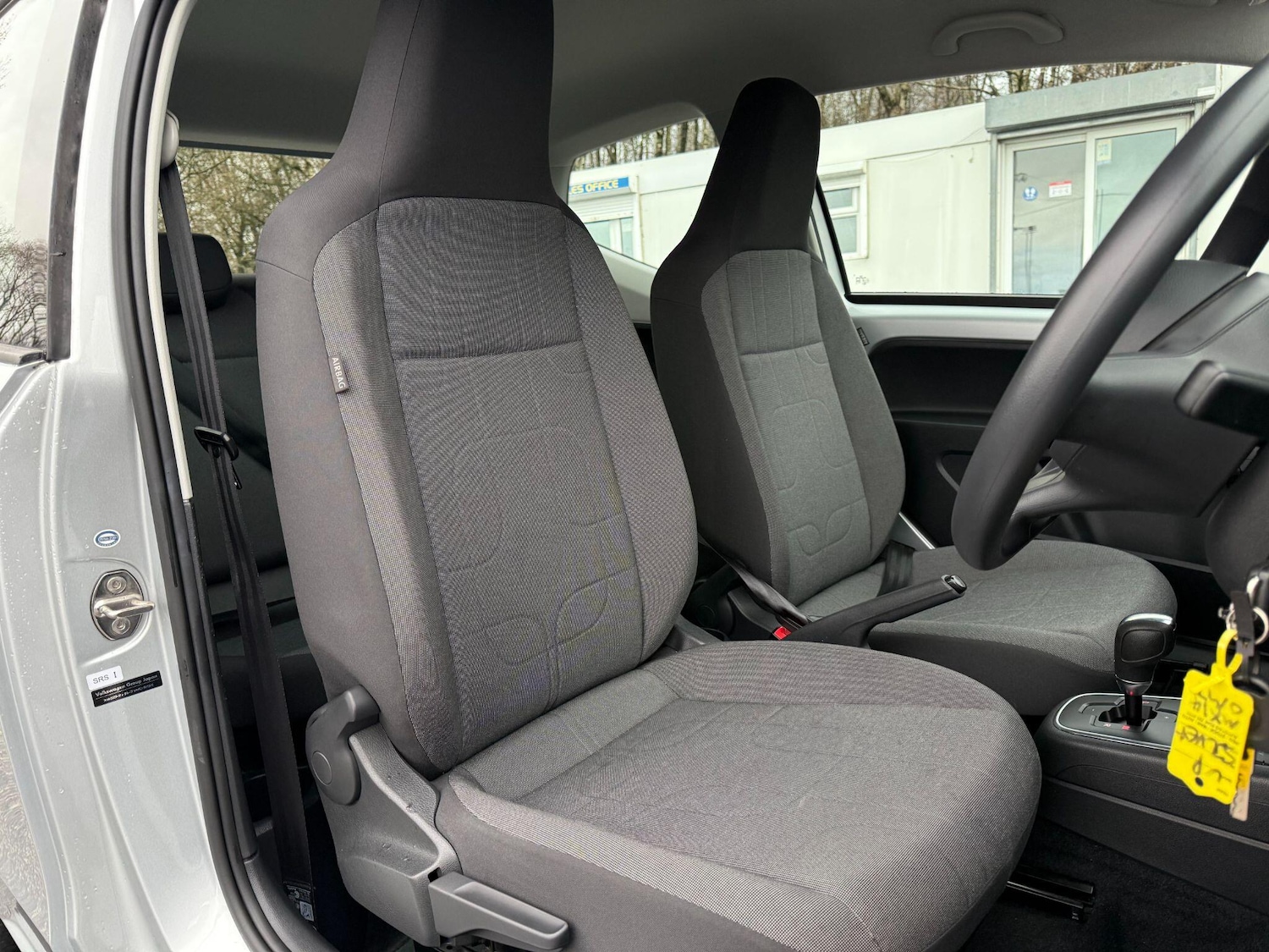 Used Volkswagen up! 2025 for sale - 76898836: Photo 12