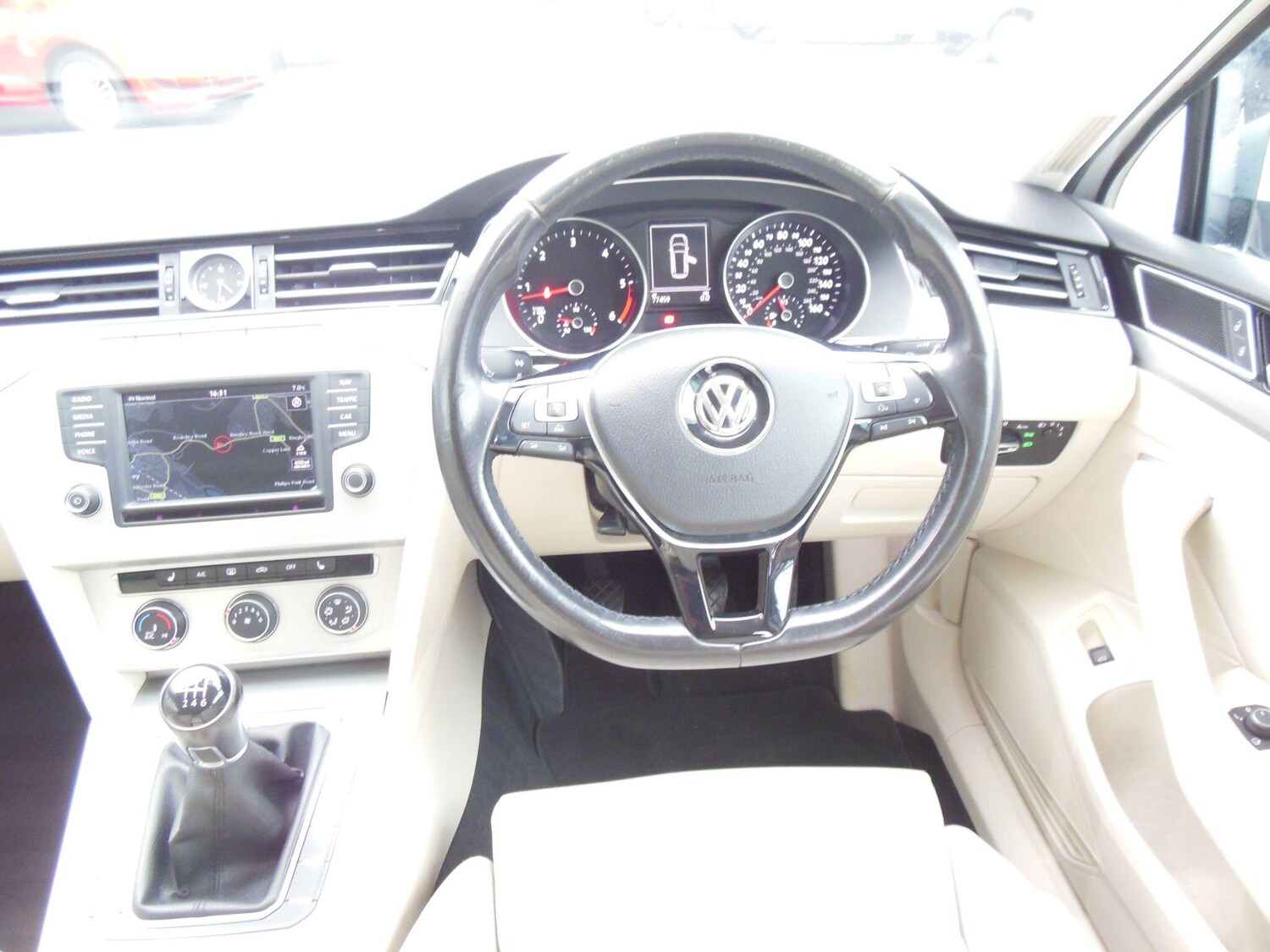 Used Volkswagen Passat for sale - 77497348: Photo 24