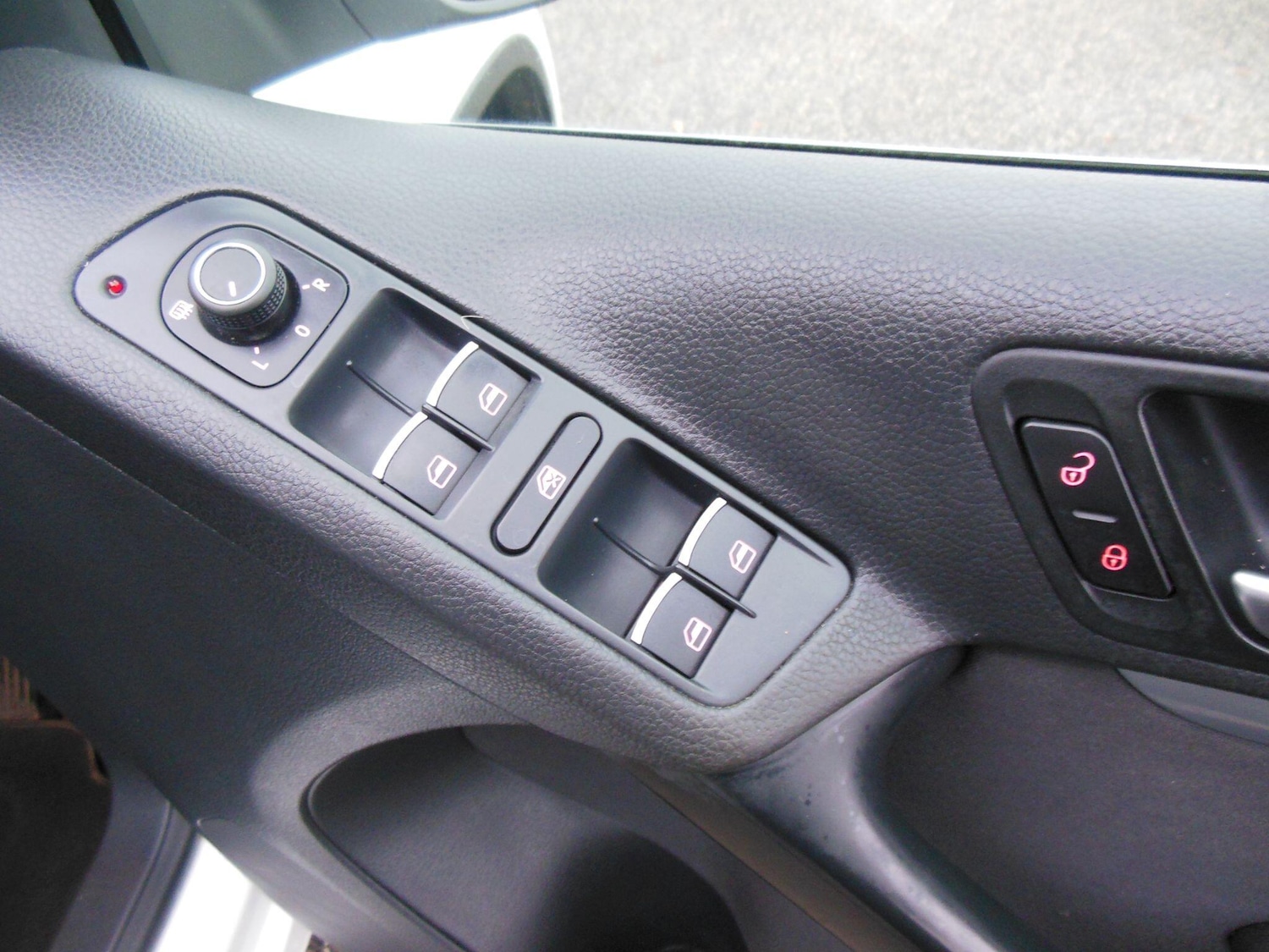 Used Volkswagen Tiguan 2015 for sale - 76473122: Photo 18