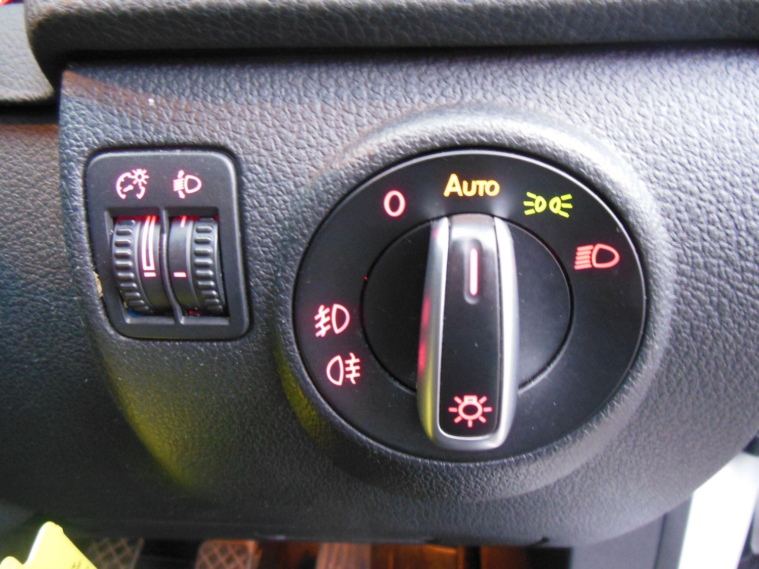 Used Volkswagen Tiguan 2015 for sale - 76473122: Photo 19