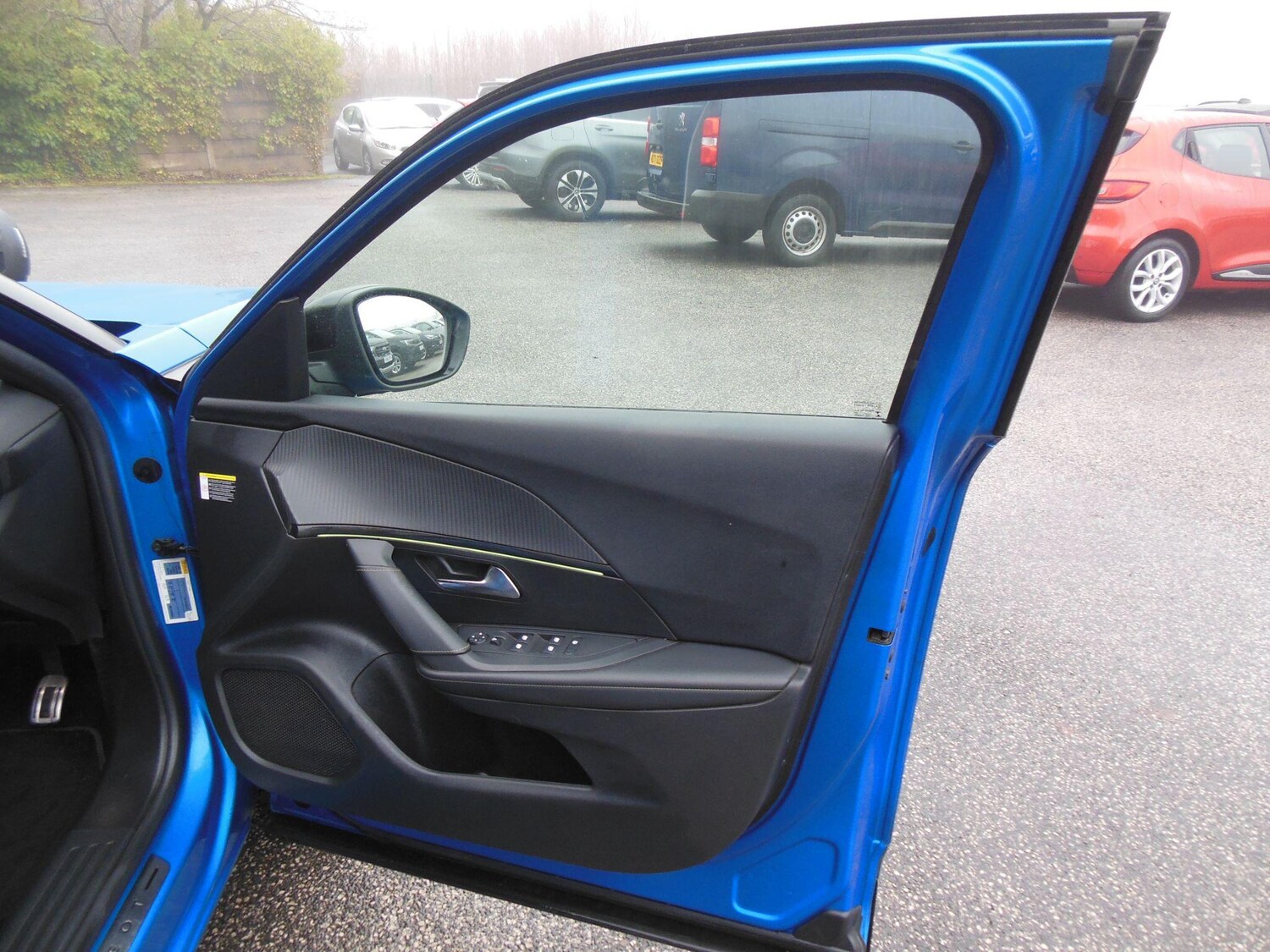 Used Peugeot E-2008 2021 for sale - 77166641: Photo 22