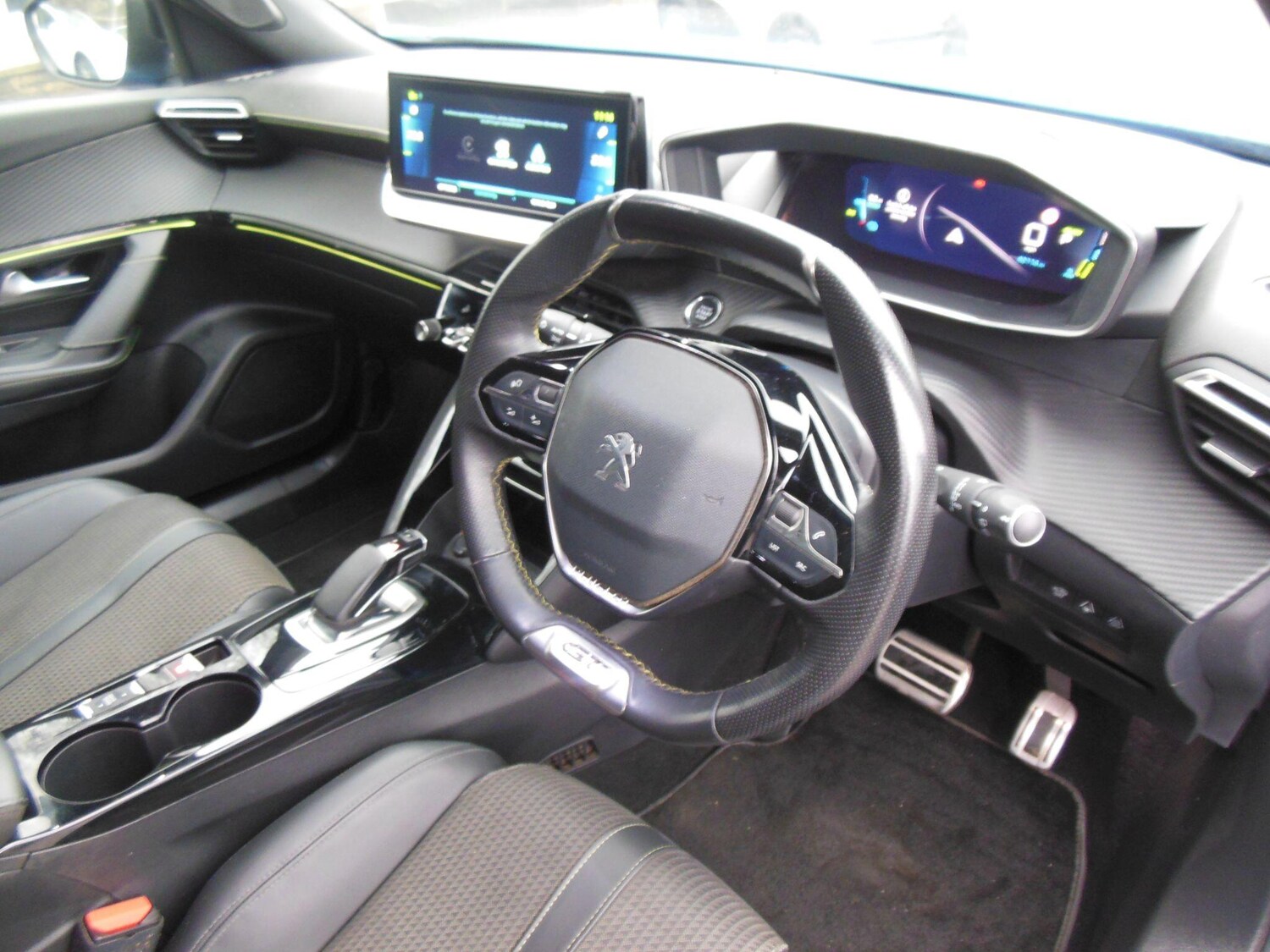 Used Peugeot E-2008 2021 for sale - 77166641: Photo 24