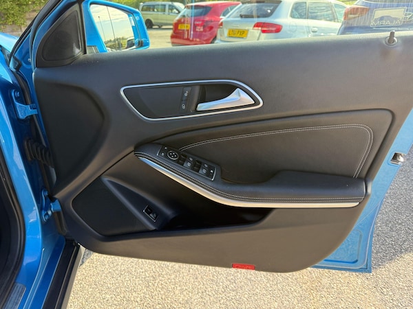 Used Mercedes-Benz GLA 2015 for sale - 76123117: Photo 18