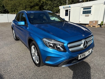 Mercedes-Benz - GLA