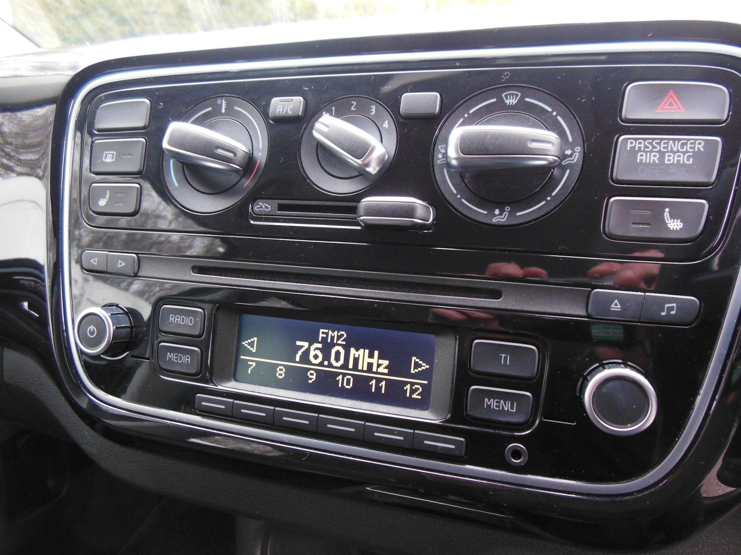 Used Volkswagen up! 2025 for sale - 77537188: Photo 12