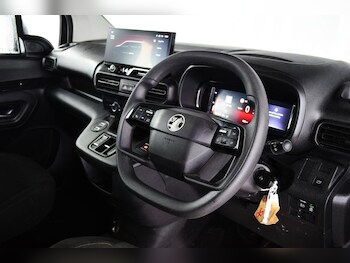 Used Vauxhall Combo Life 2024 for sale - 77493484: Photo