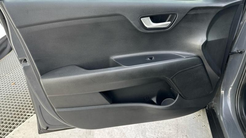 Used Kia Stonic 2022 for sale - 77592786: Photo 40