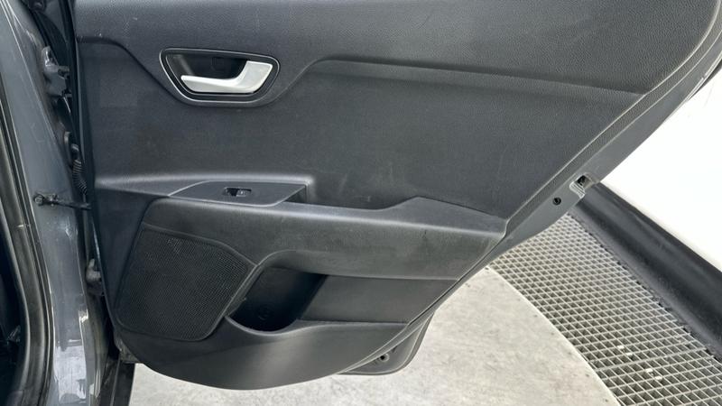 Used Kia Stonic 2022 for sale - 77592786: Photo 69