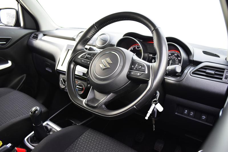 Used Suzuki Swift 2022 for sale - 77326963: Photo 2